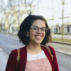 Tello Hernández Esther